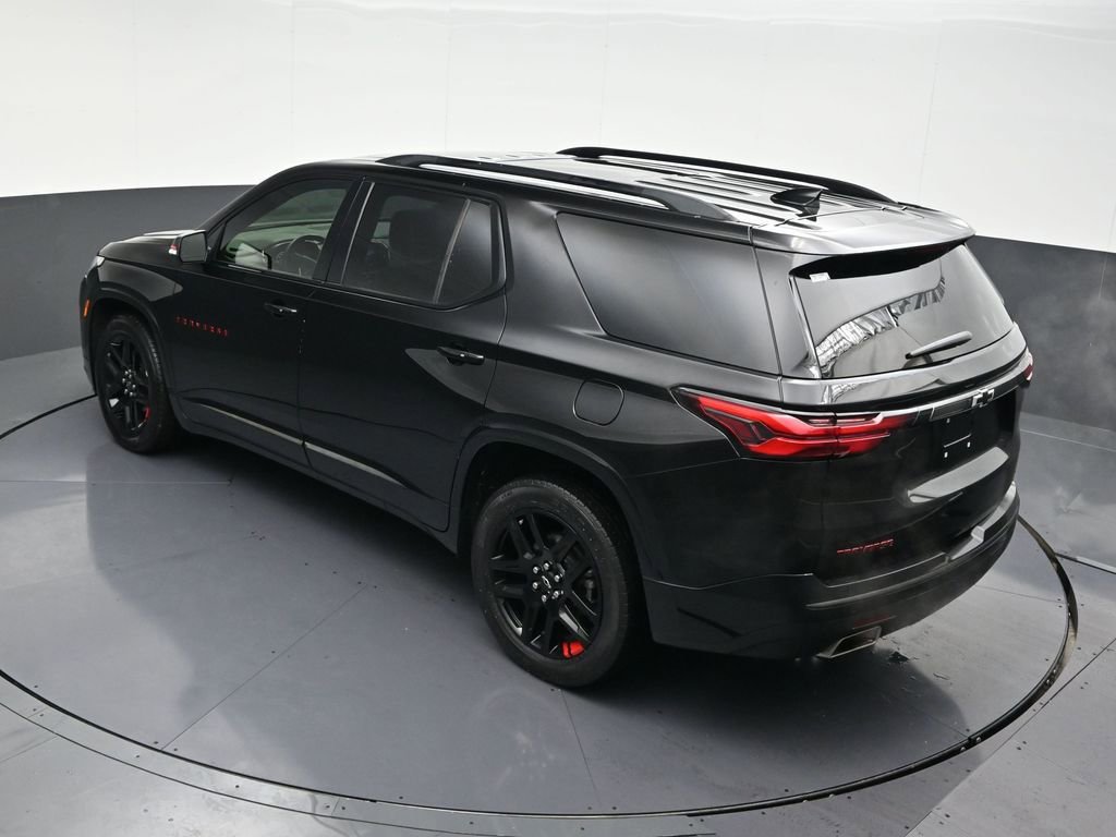 Used 2023 Chevrolet Traverse Premier w/ Redline Edition image 18