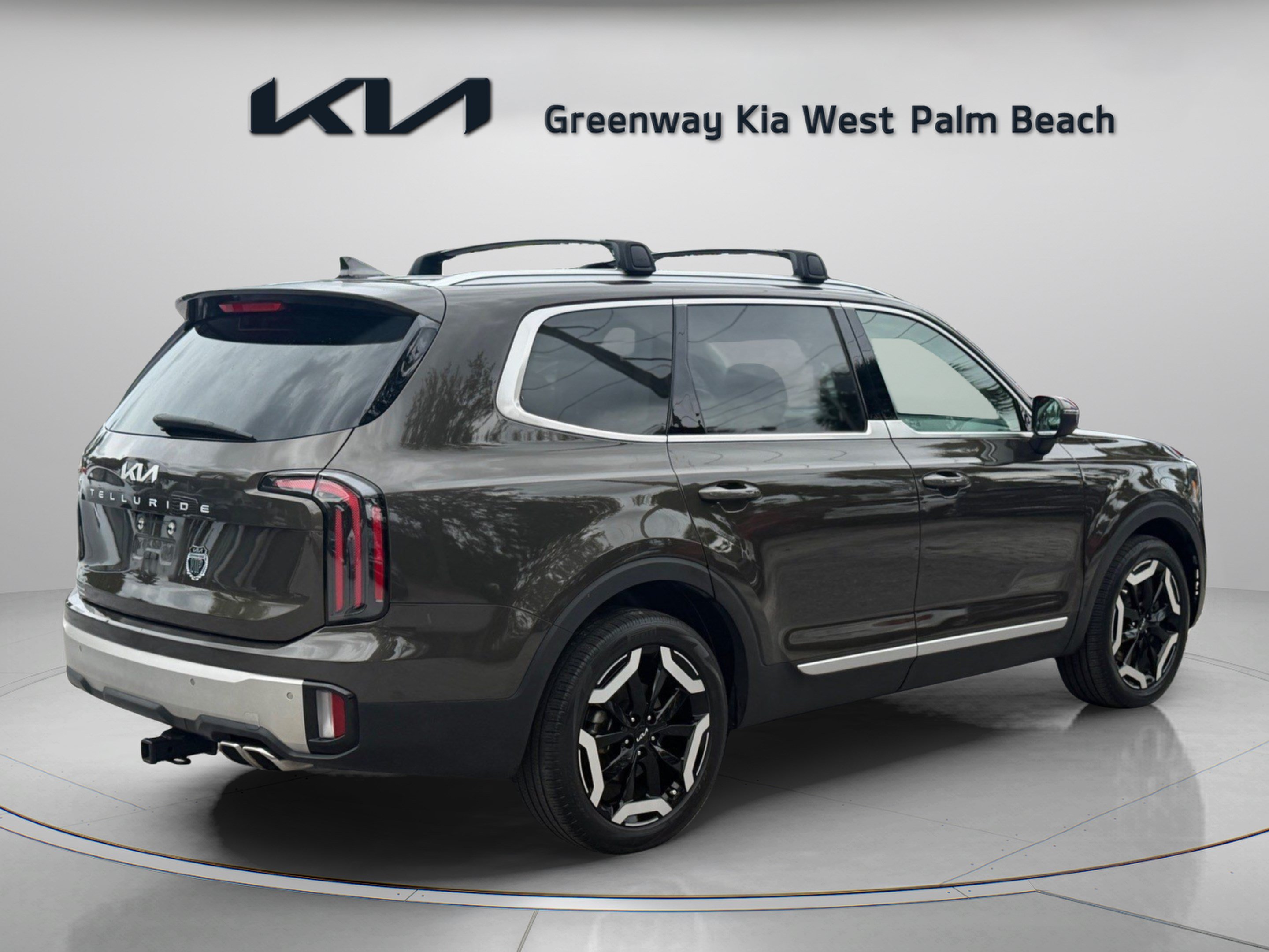 Certified 2024 Kia Telluride EX FWD image 8
