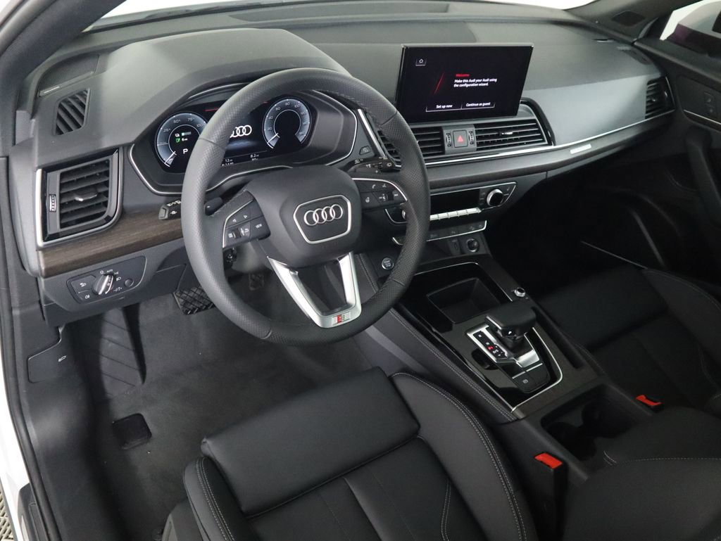 Used 2025 Audi Q5 e Premium Plus w/ Premium Plus Package image 10