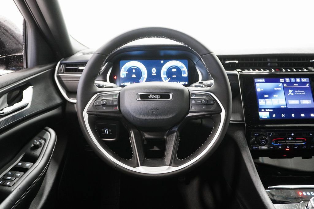New 2025 Jeep Grand Cherokee L Altitude AWD/4WD image 19
