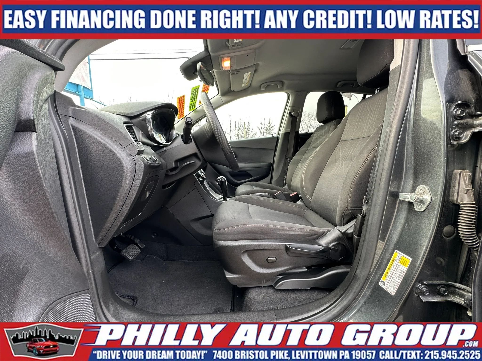 Used 2020 Chevrolet Trax LT AWD/4WD image 9