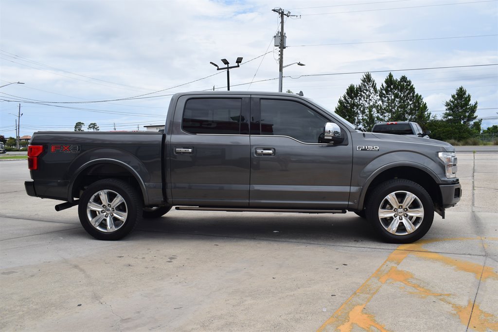 Used 2018 Ford F150 Platinum w/ Equipment Group 701A Luxury image 3