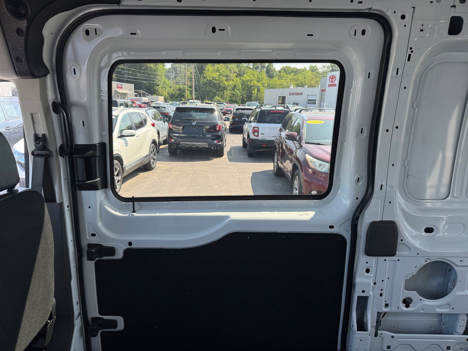 New 2025 Ford Transit 250 148 Medium Roof Extended AWD image 27