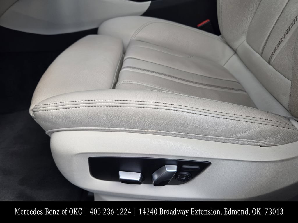 Used 2021 BMW 530i xDrive w/ M Sport Package AWD/4WD image 18