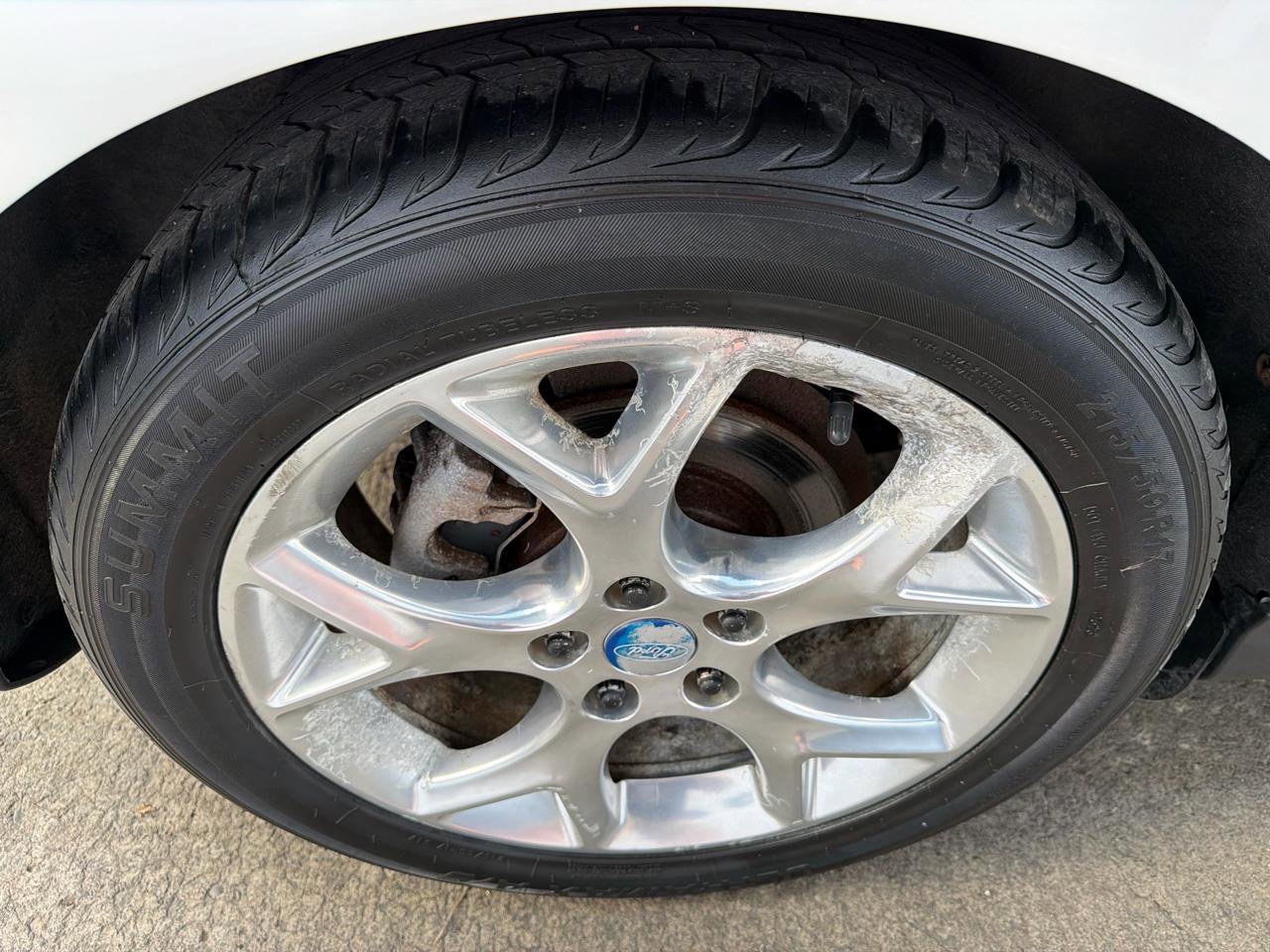 Used 2012 Ford Focus Titanium FWD image 21