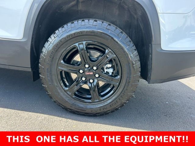 Used 2023 GMC Acadia AT4 w/ Technology Package AWD/4WD image 10