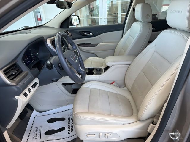 Used 2022 GMC Acadia Denali w/ Denali Ultimate Package AWD/4WD image 23