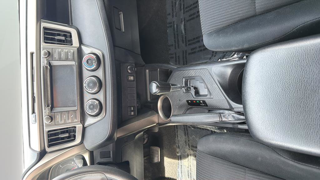 Used 2015 Toyota RAV4 LE image 19