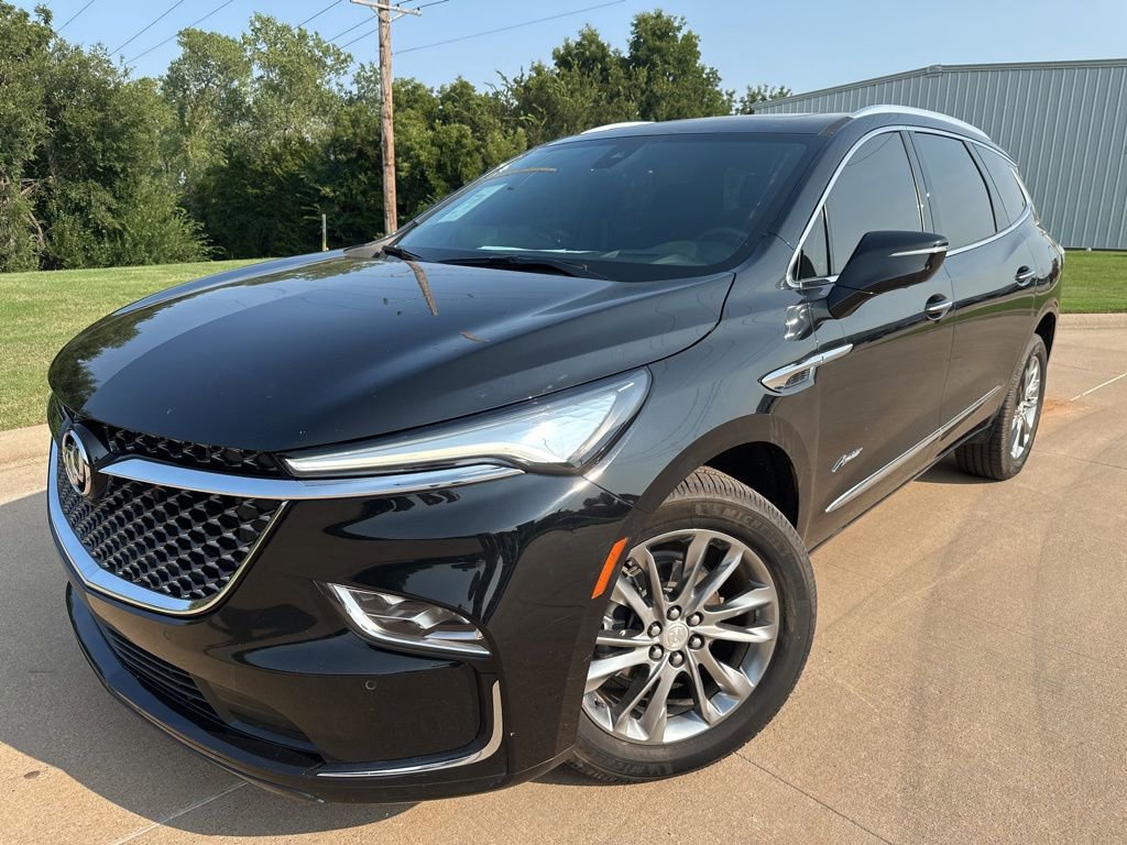 Used 2022 Buick Enclave Avenir w/ Avenir Technology Package image 3