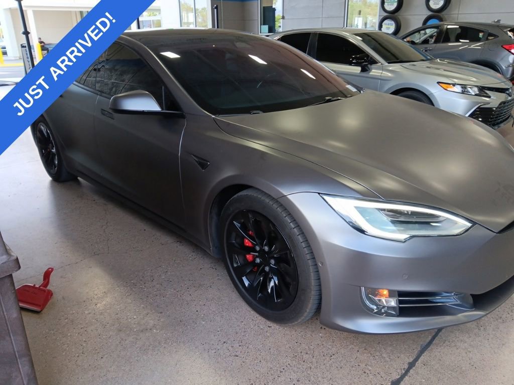 Used 2019 Tesla Model S Performance image 2