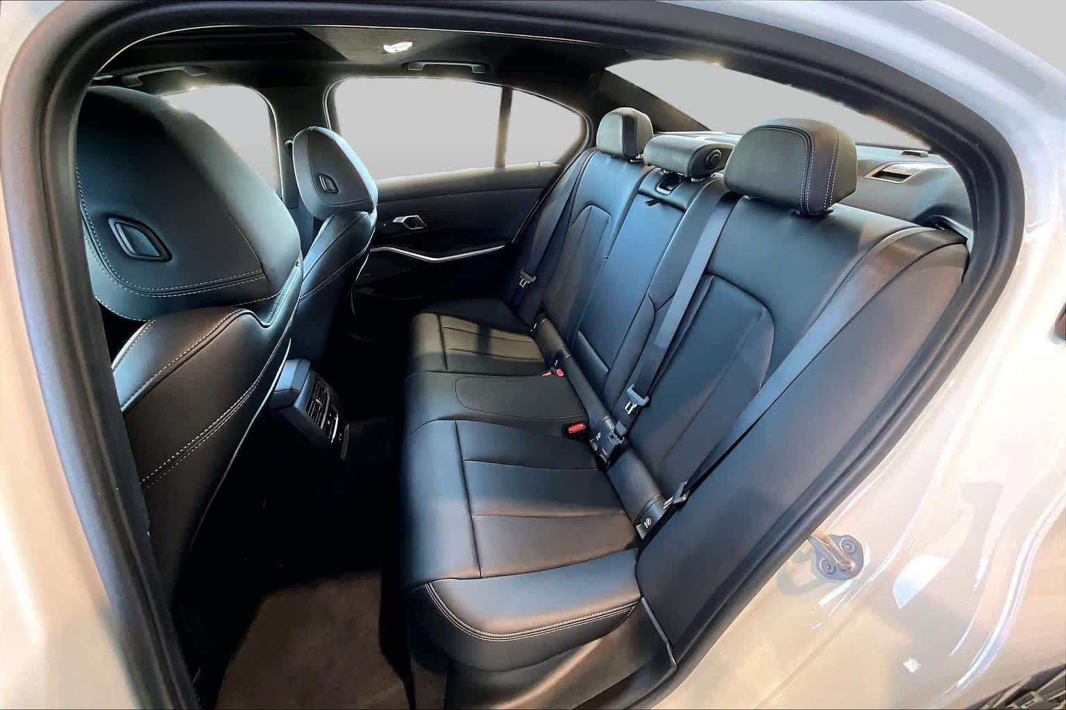 Used 2026 BMW M340i RWD image 22