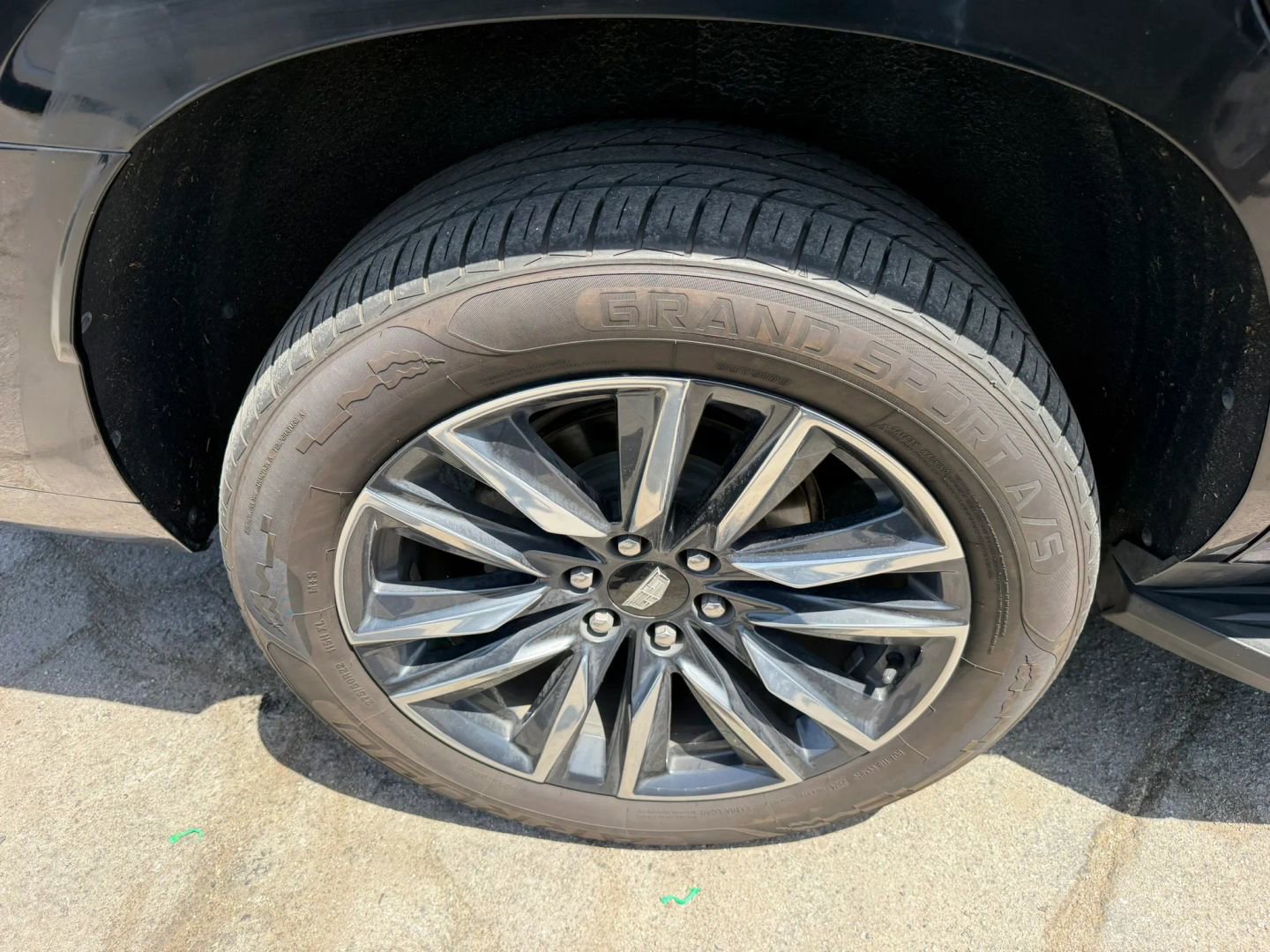 Used 2022 Cadillac Escalade Sport RWD image 38