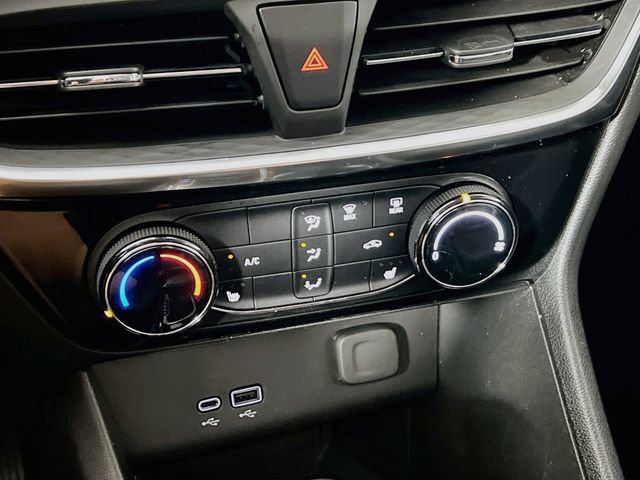 Used 2024 Buick Encore GX Sport Touring w/ Comfort Package AWD/4WD image 19