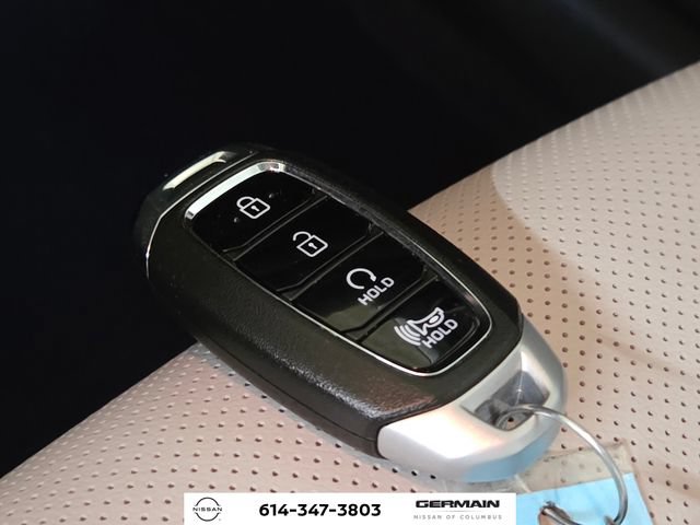 Used 2023 Hyundai Kona Limited AWD/4WD image 34