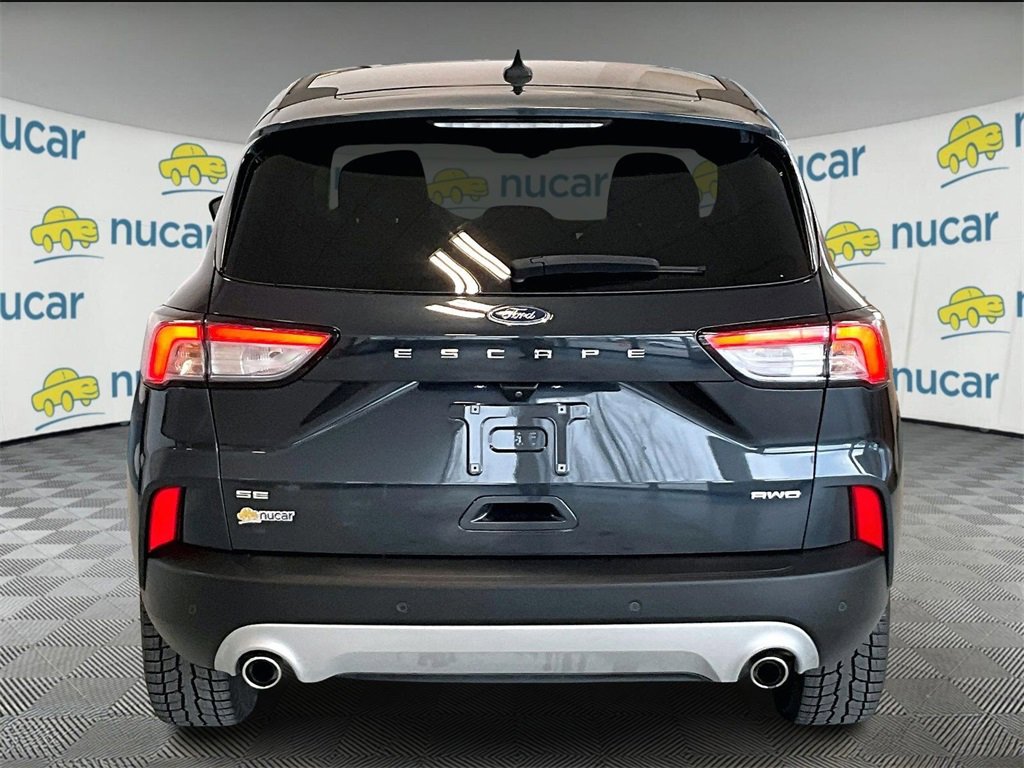Used 2022 Ford Escape SE w/ Cold Weather Package image 5