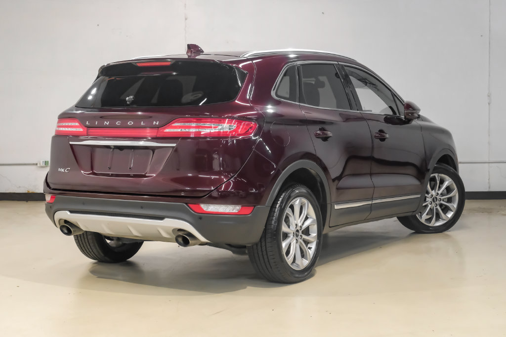 Used 2019 Lincoln MKC Select w/ Select Plus Package FWD image 11