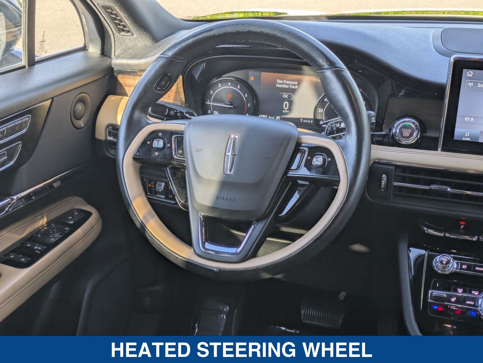 Used 2020 Lincoln Corsair Reserve w/ Elements Package FWD image 18