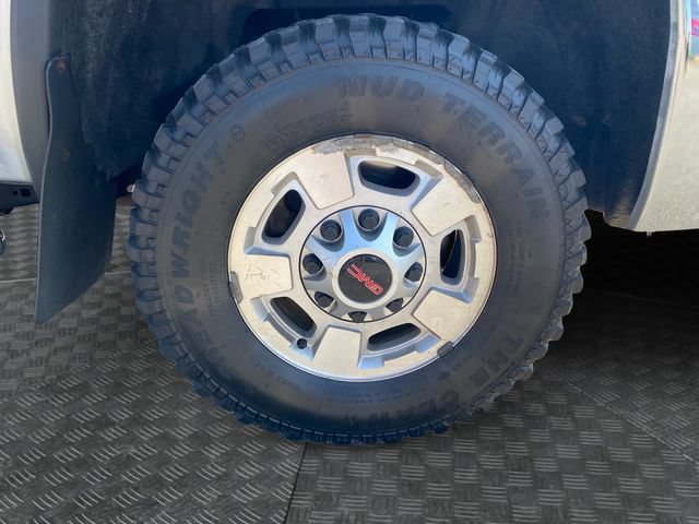 Used 2016 GMC Sierra 2500 SLE w/ Snow Plow Prep Package AWD/4WD image 34