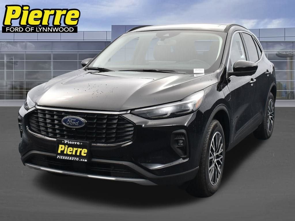 New 2025 Ford Escape SE w/ PHEV Premium Package
