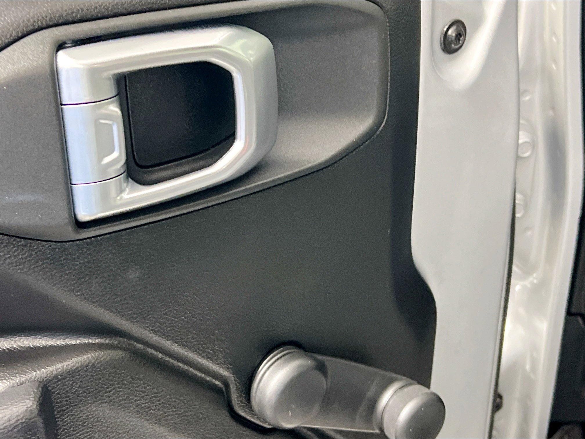 Used 2024 Jeep Wrangler Sport image 16