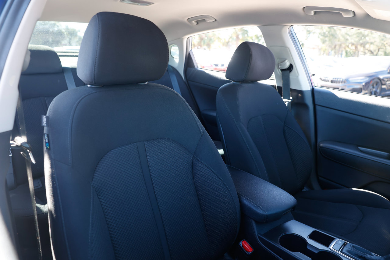 Used 2017 Kia Optima LX image 18