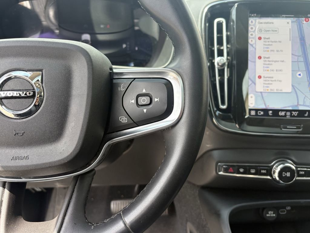 Used 2023 Volvo XC40 B5 Plus w/ Driver Assist Package image 17