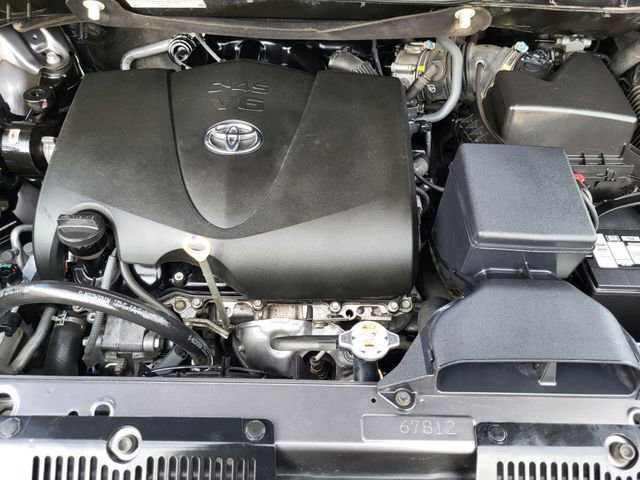 Used 2017 Toyota Sienna Limited Premium image 11