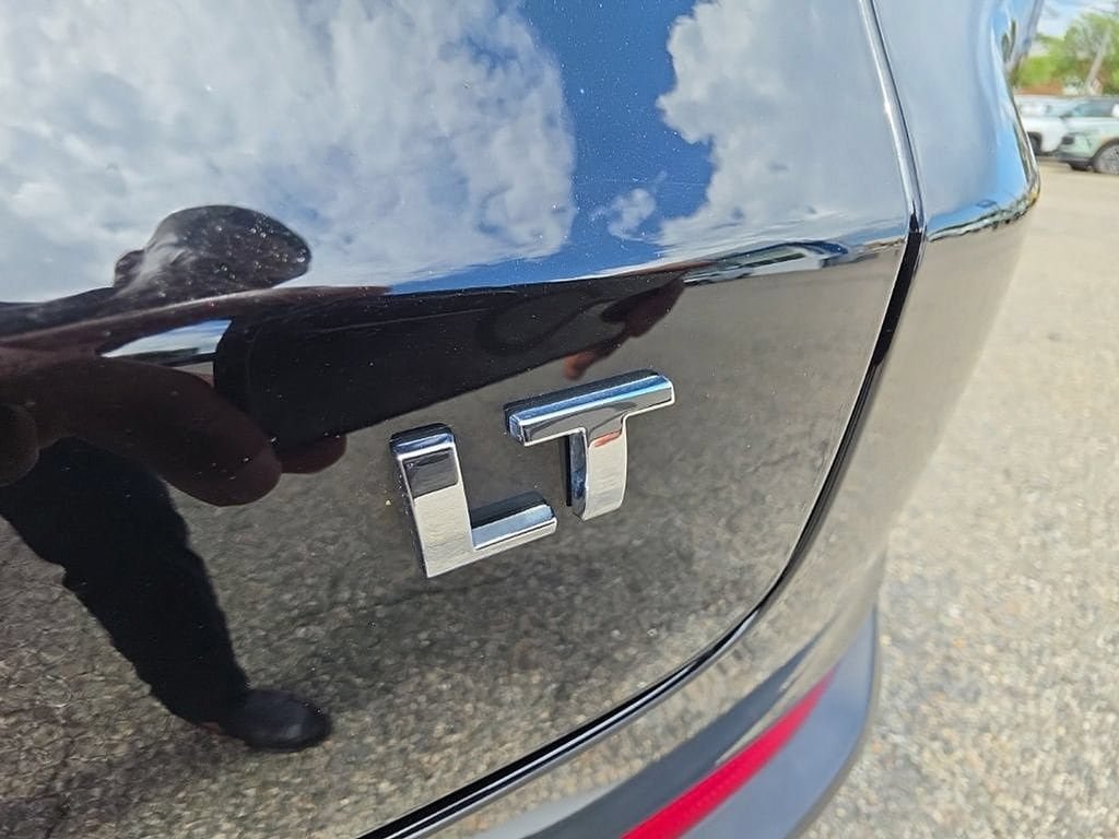 Used 2023 Chevrolet TrailBlazer LT FWD image 32