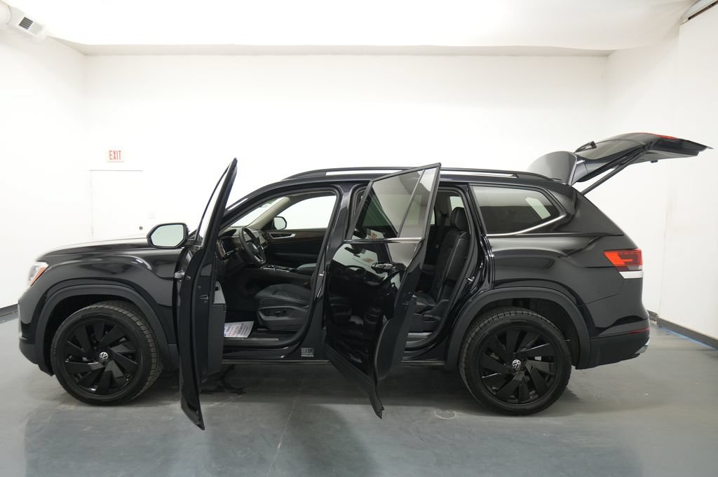 Used 2024 Volkswagen Atlas SE AWD/4WD image 26