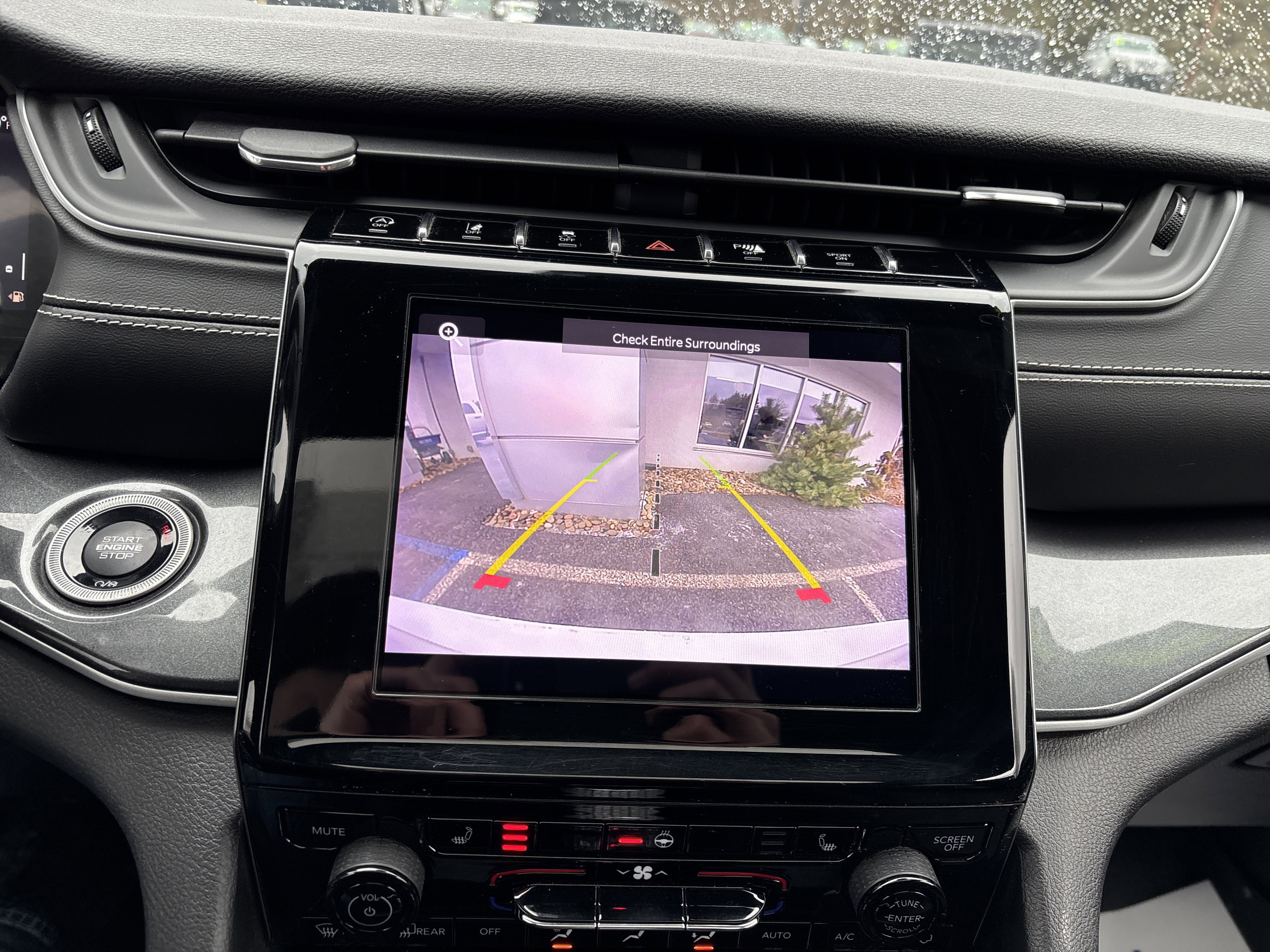 Used 2021 Jeep Grand Cherokee L Laredo image 31