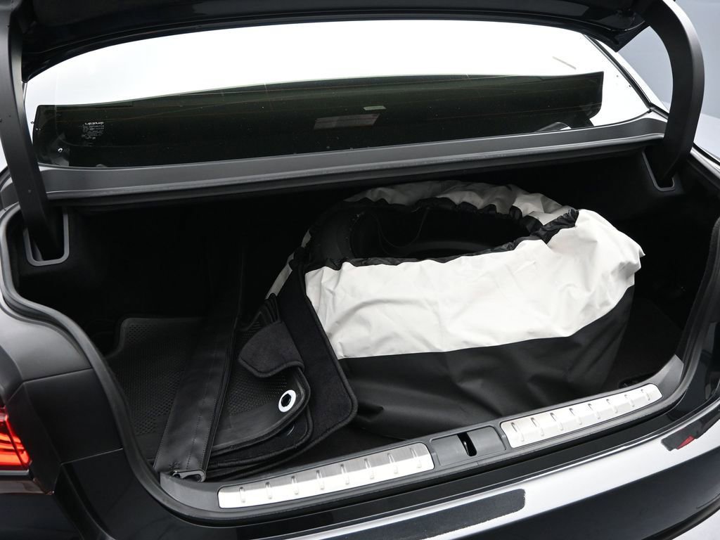 Used 2023 Lexus LS 500 AWD image 27