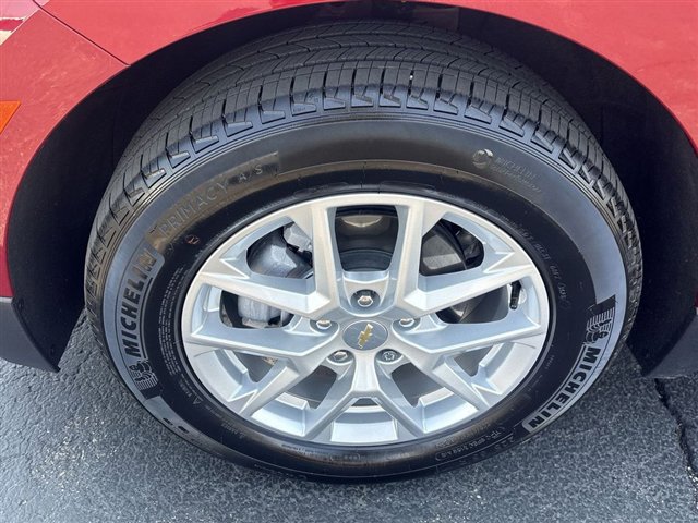 Certified 2024 Chevrolet Equinox LT w/ LPO, Floor Liner Package FWD image 31