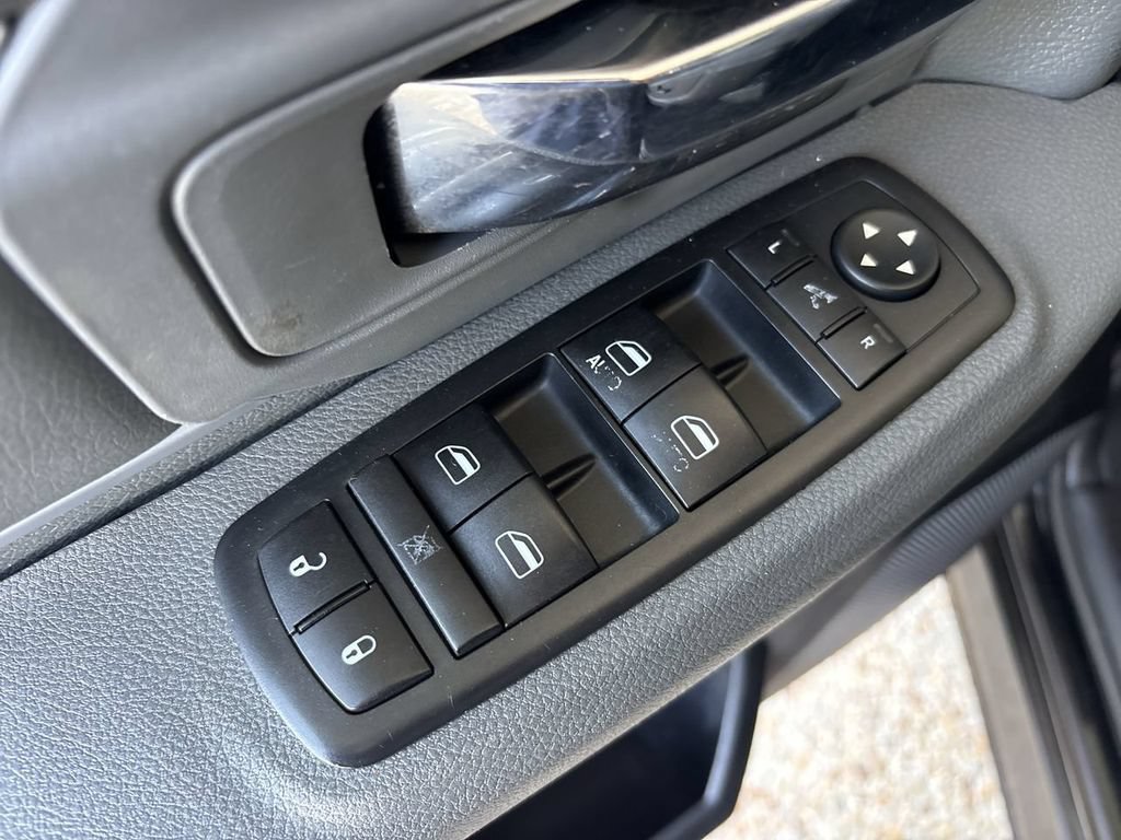 Used 2016 RAM 1500 Big Horn RWD image 23