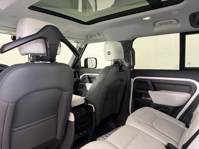 Used 2025 Land Rover Defender 110 S AWD/4WD image 21