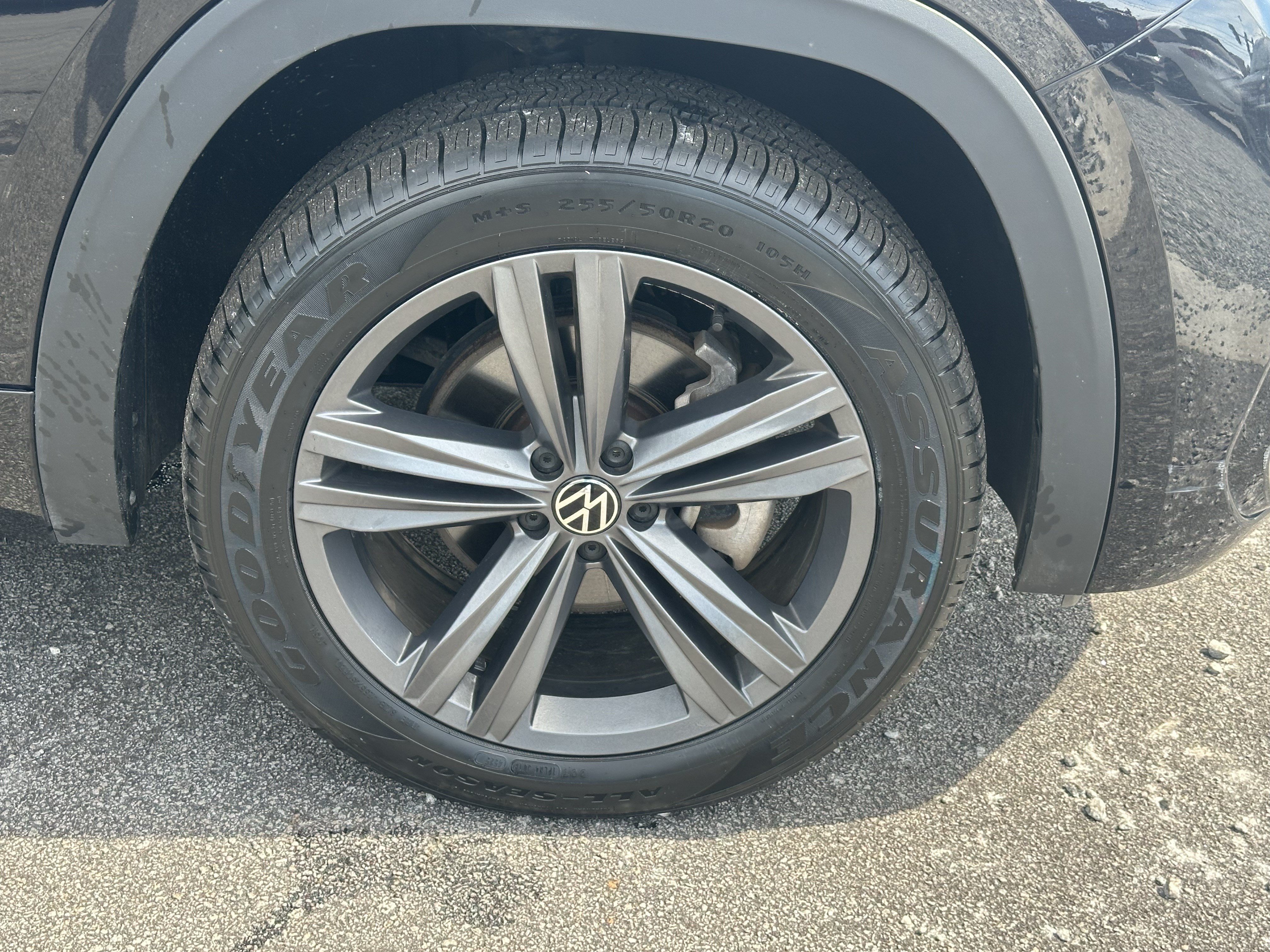 Used 2022 Volkswagen Atlas SEL R-Line AWD/4WD image 13