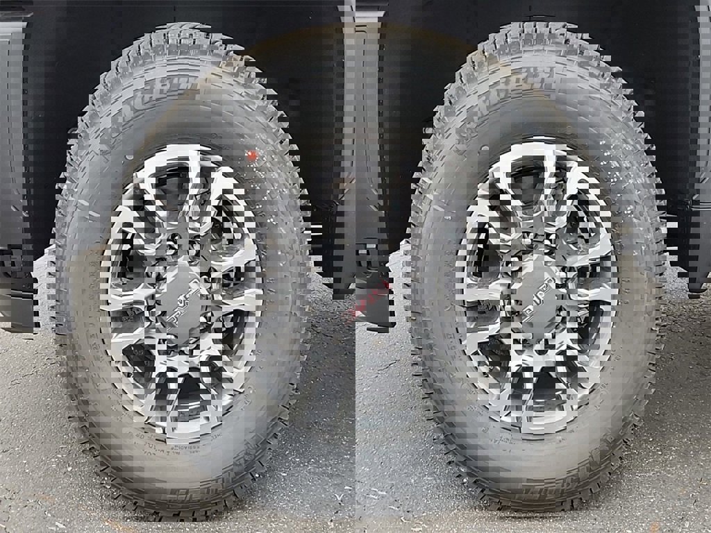 New 2025 GMC Sierra 2500 SLT w/ SLT Premium Package image 7