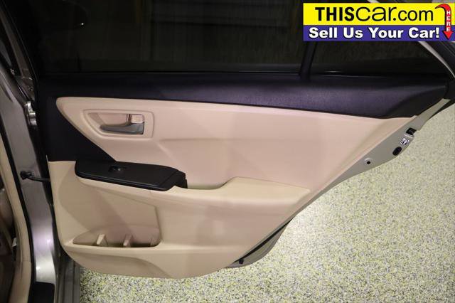 Used 2017 Toyota Camry XLE image 25