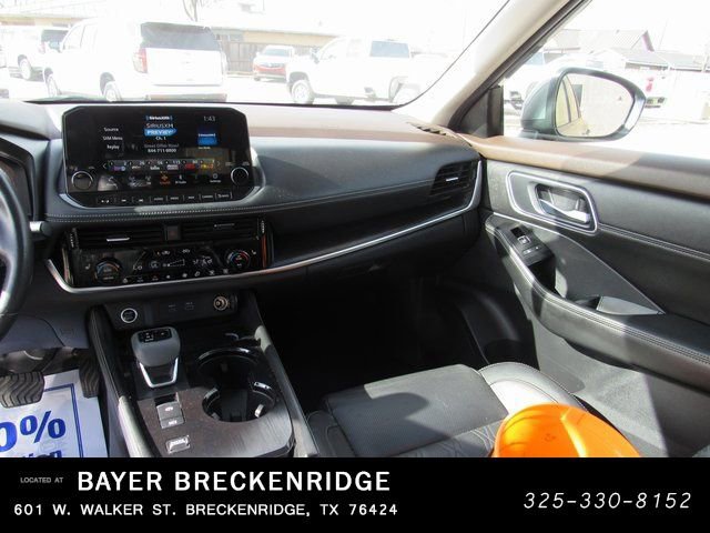 Used 2021 Nissan Rogue Platinum image 36