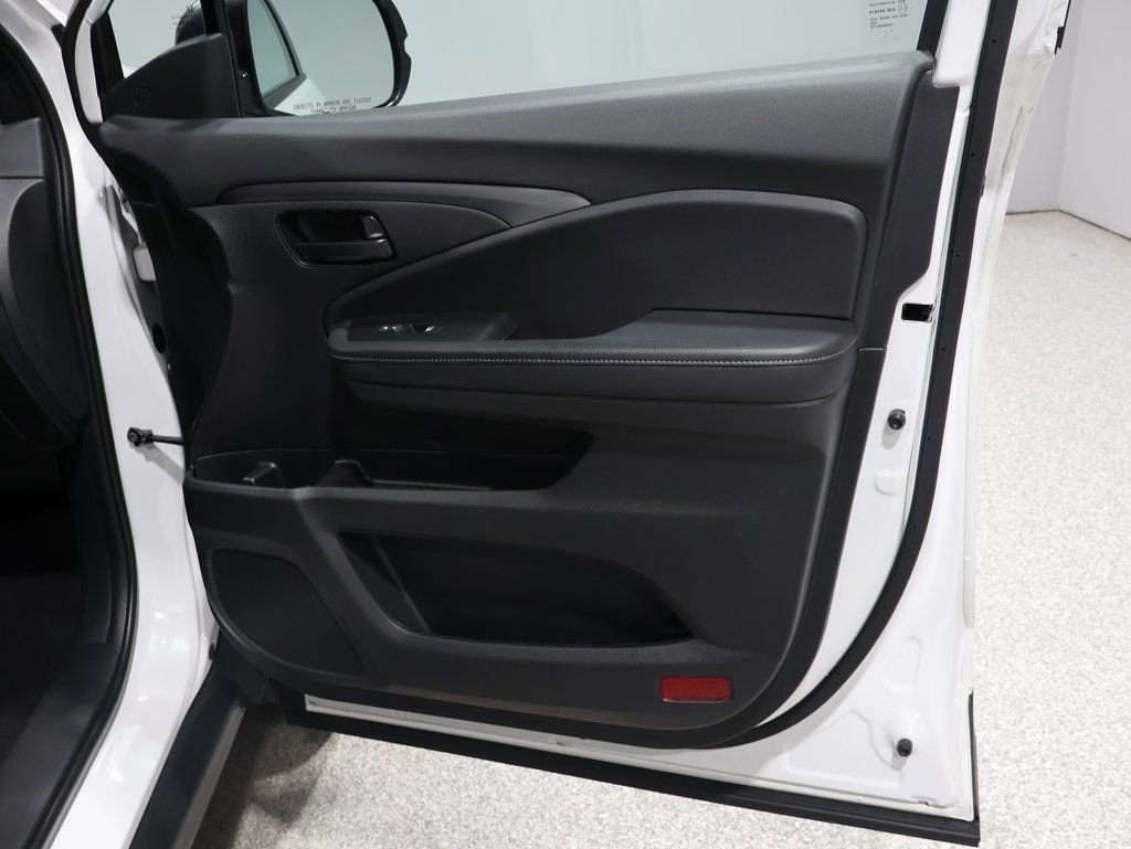 Used 2023 Honda Passport EX-L image 22