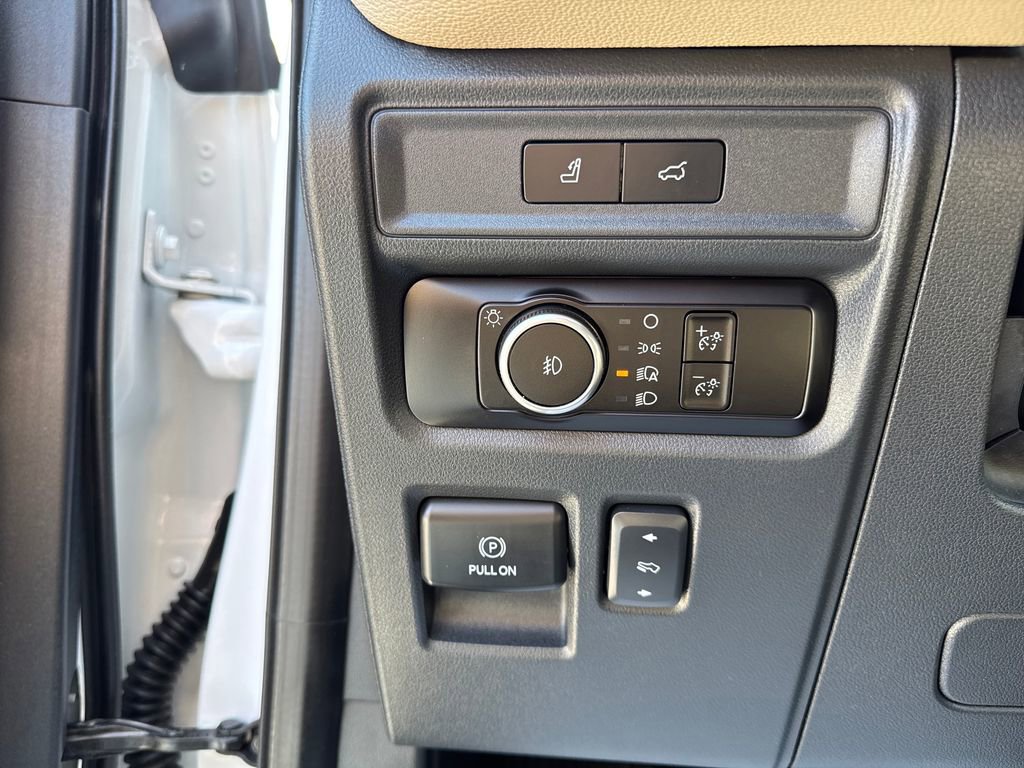 Used 2023 Ford Expedition Max Limited image 34