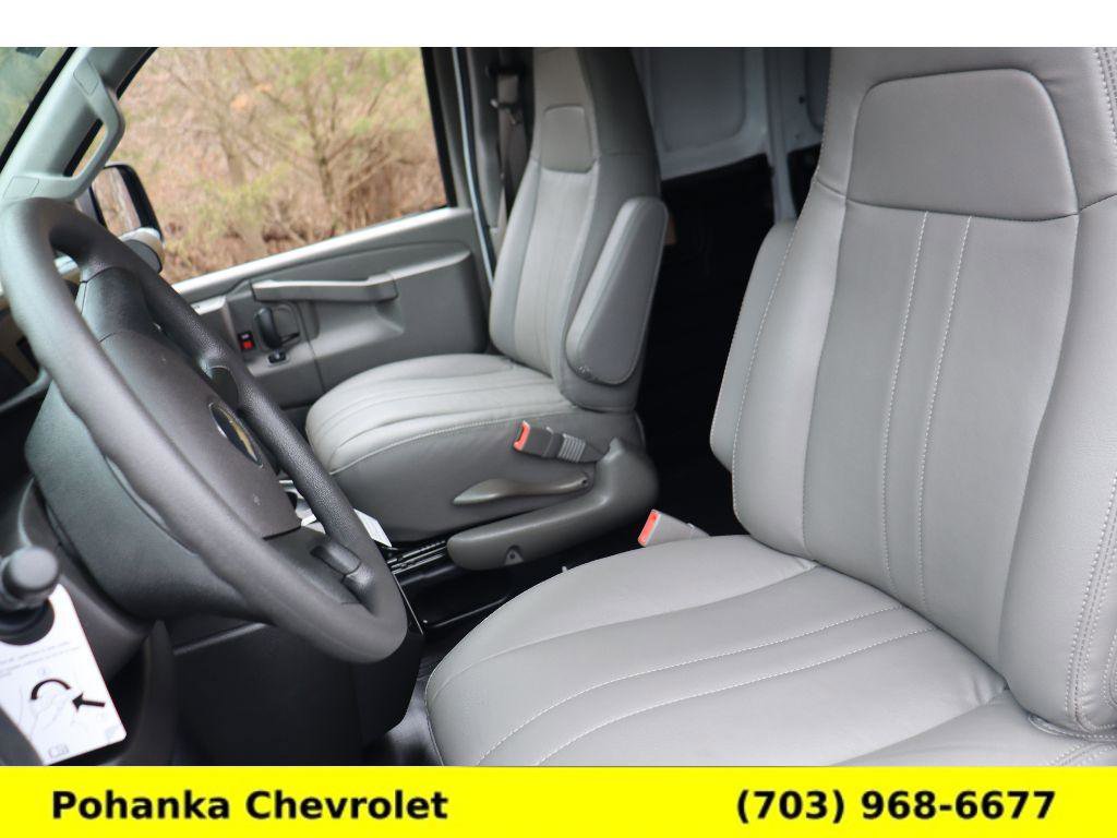 New 2026 Chevrolet Express 3500 RWD image 16