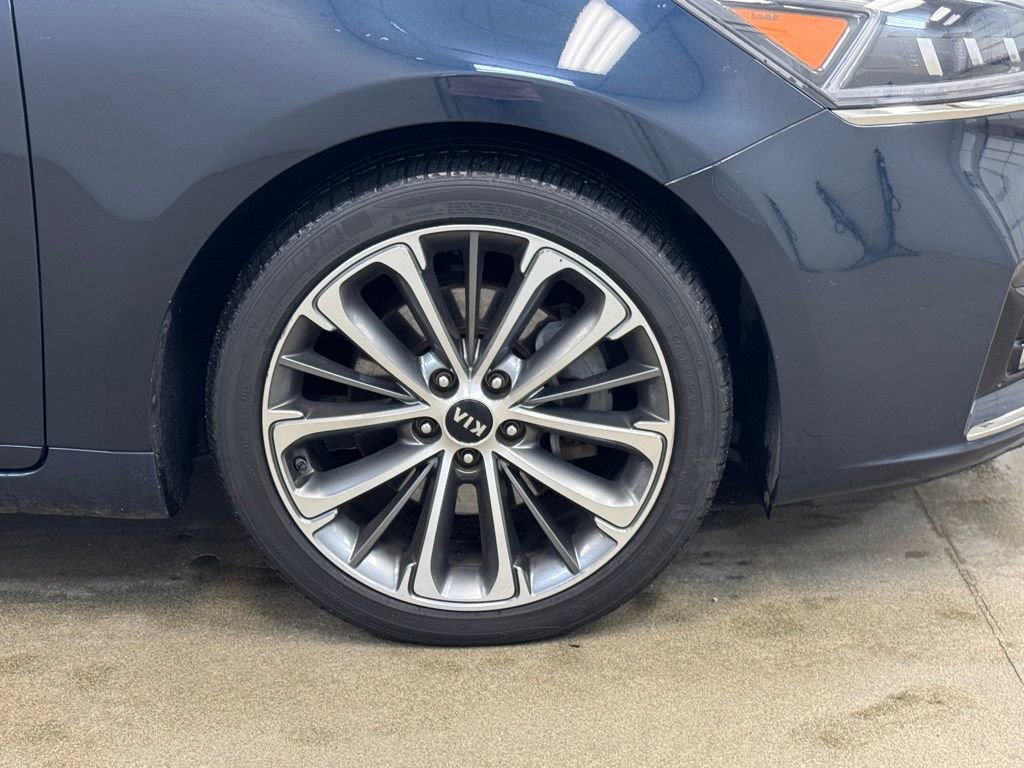Used 2019 Kia Cadenza Technology image 4