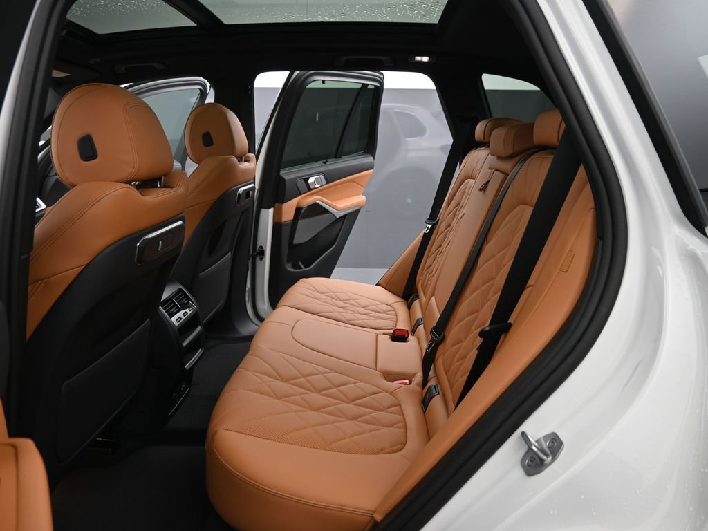 New 2026 BMW X5 xDrive40i AWD/4WD image 34