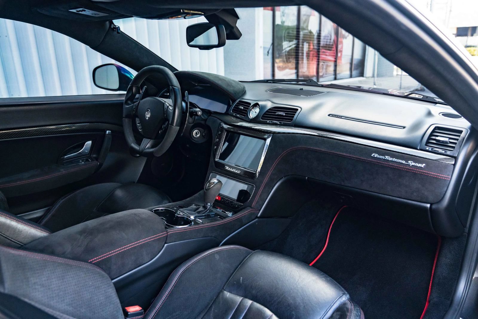 Used 2017 Maserati GranTurismo Sport RWD image 22