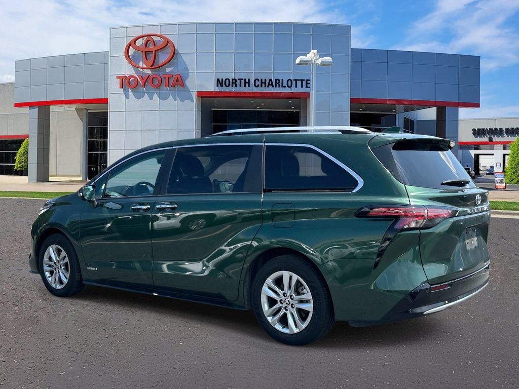 Used 2021 Toyota Sienna Limited FWD image 6