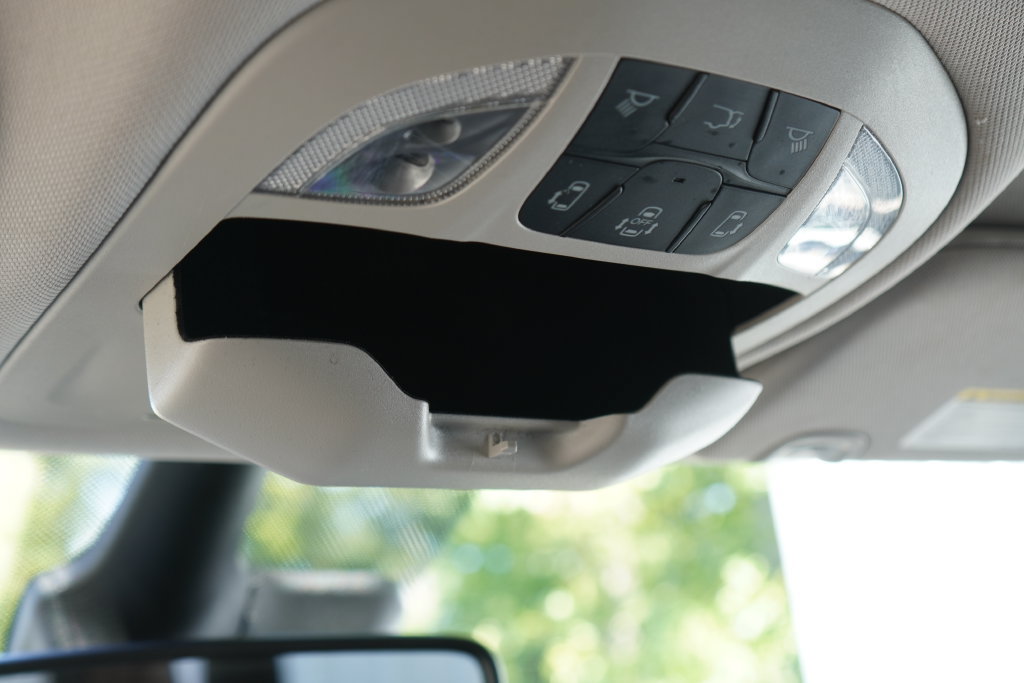 Used 2024 Chrysler Pacifica Limited FWD image 28