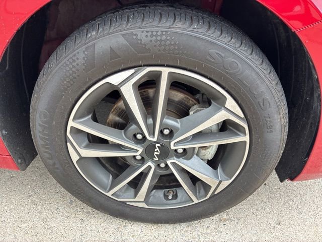 Used 2024 Kia Forte LXS w/ LXS Technology Package FWD image 11