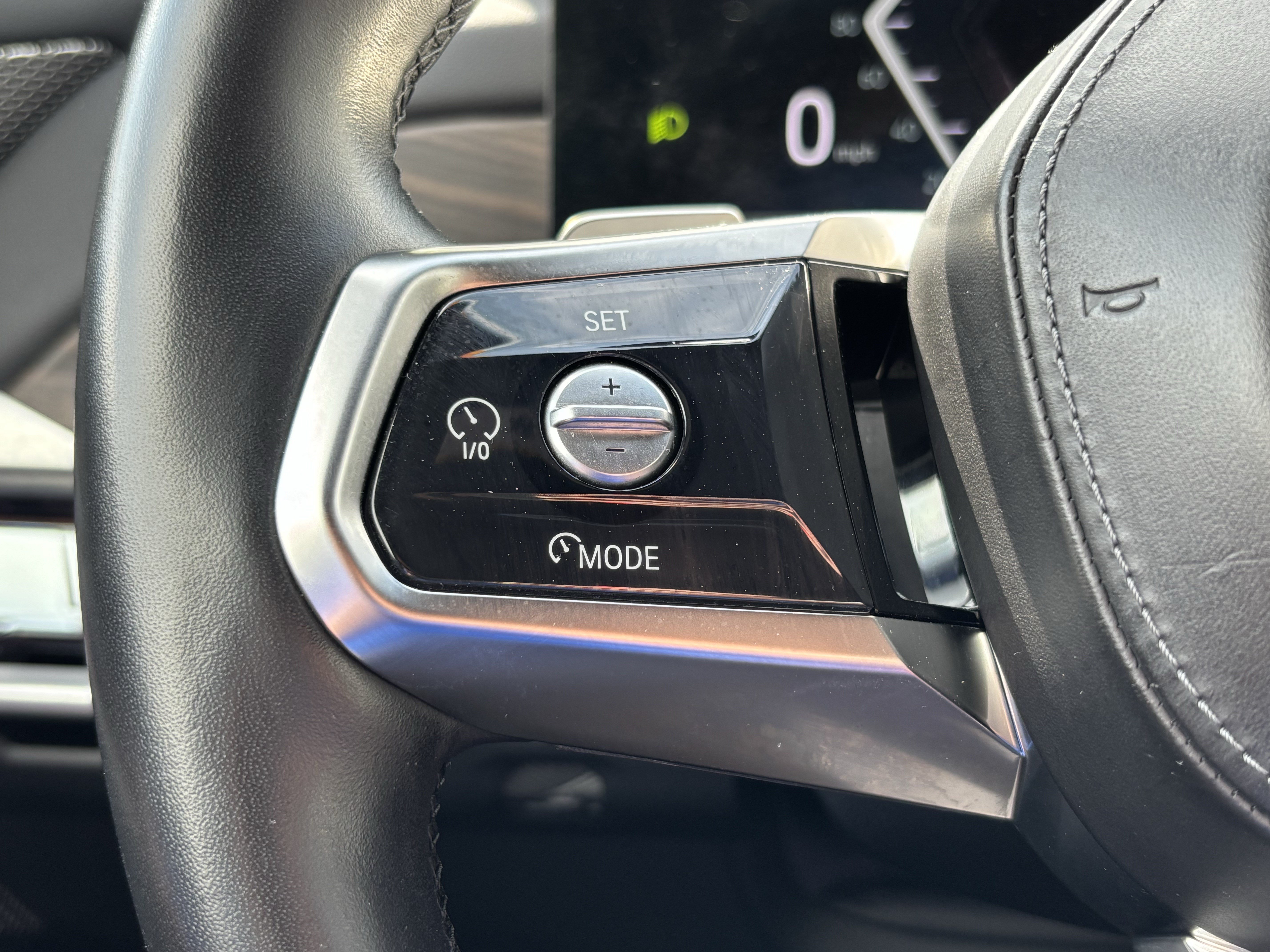 Used 2024 BMW i7 xDrive60 AWD/4WD image 19