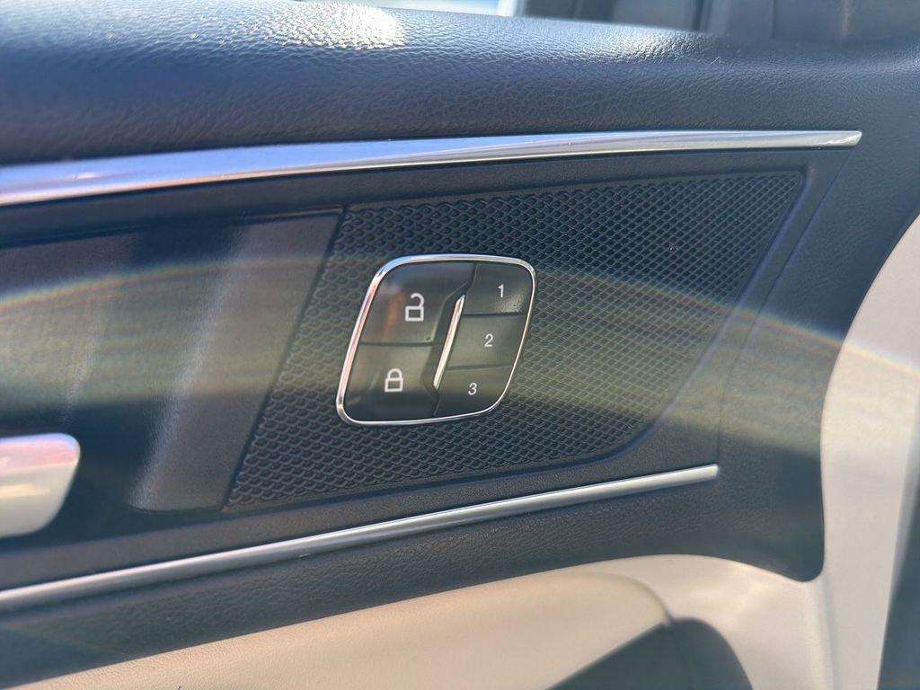 Used 2016 Ford Edge Titanium w/ Equipment Group 301A AWD/4WD image 11
