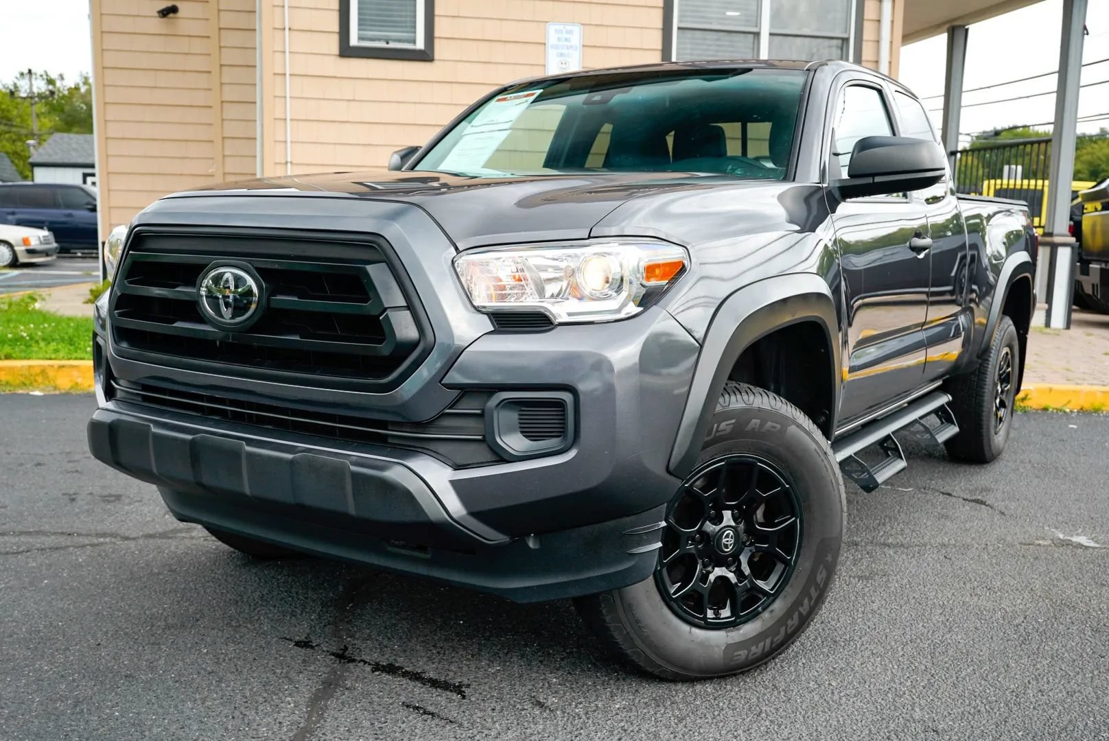 Used 2022 Toyota Tacoma SR w/ SX Package AWD/4WD image 10